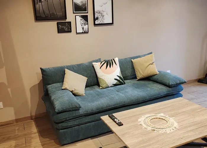 Maisonnetteau36-centre-parking-cosy Casa de Férias Angoulême